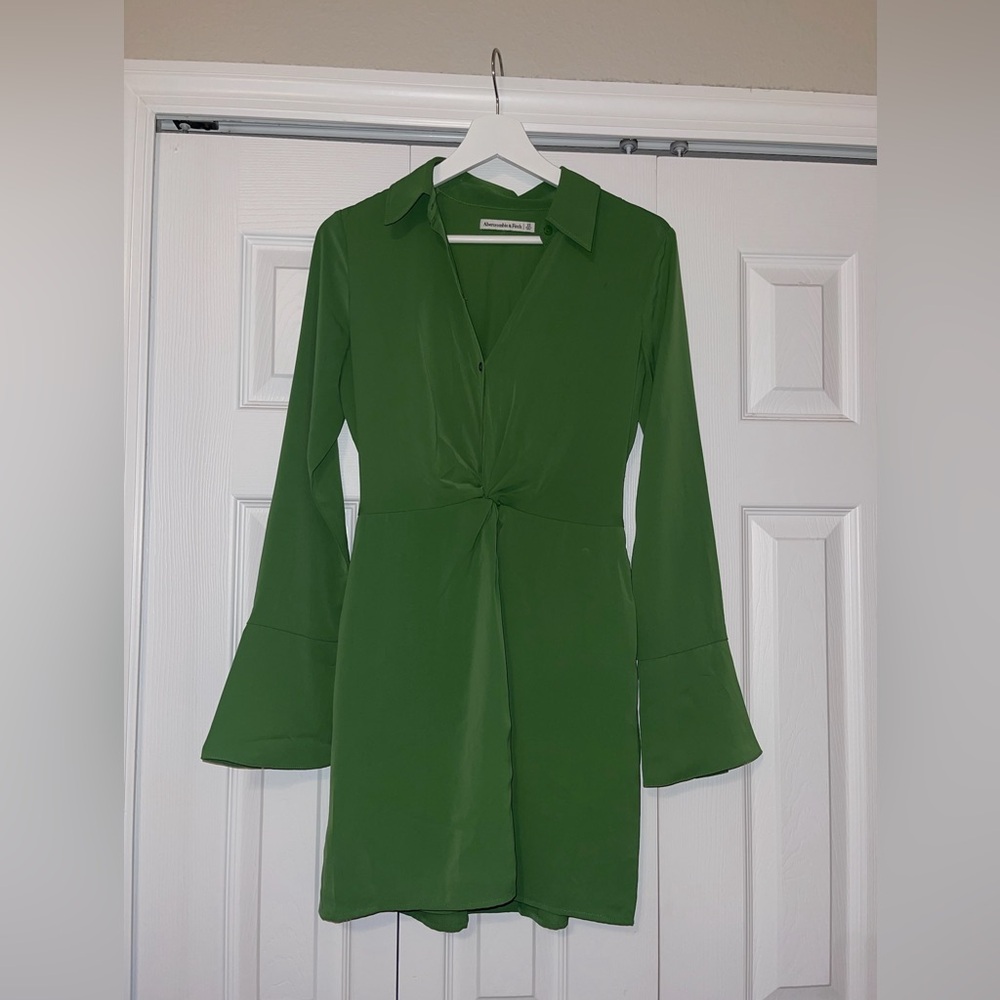Abercrombie long sleeve green dress